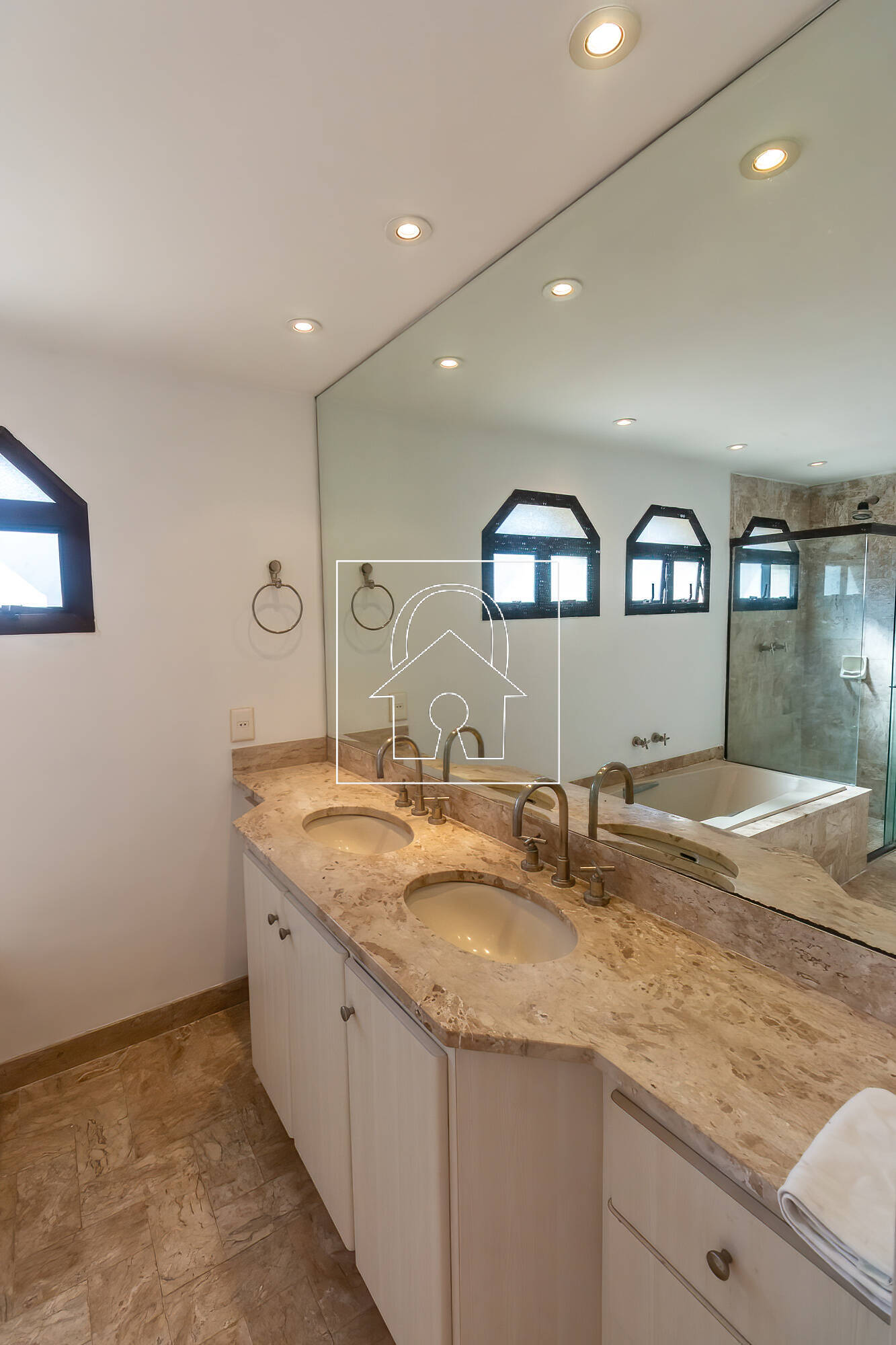 Apartamento, 3 quartos, 240 m² - Foto 31