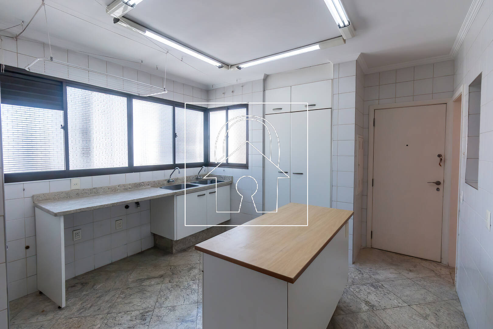 Apartamento, 3 quartos, 240 m² - Foto 53