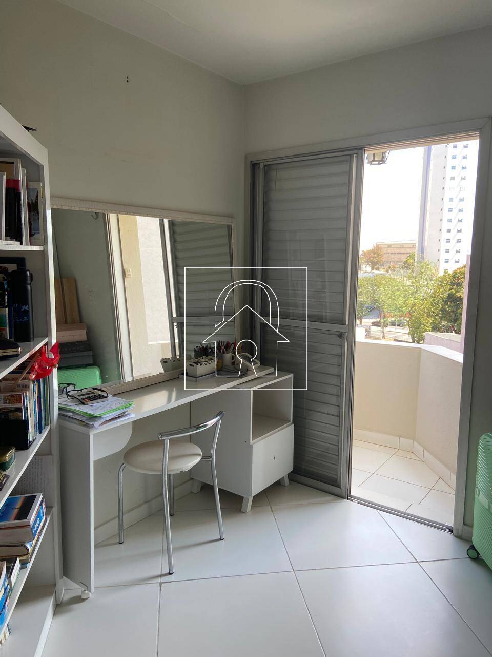Apartamento à venda com 2 quartos, 67m² - Foto 13