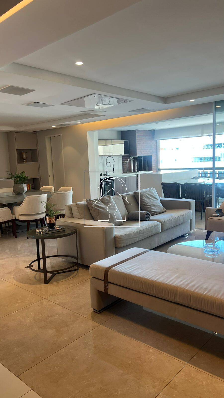 Apartamento, 3 quartos, 168 m² - Foto 1