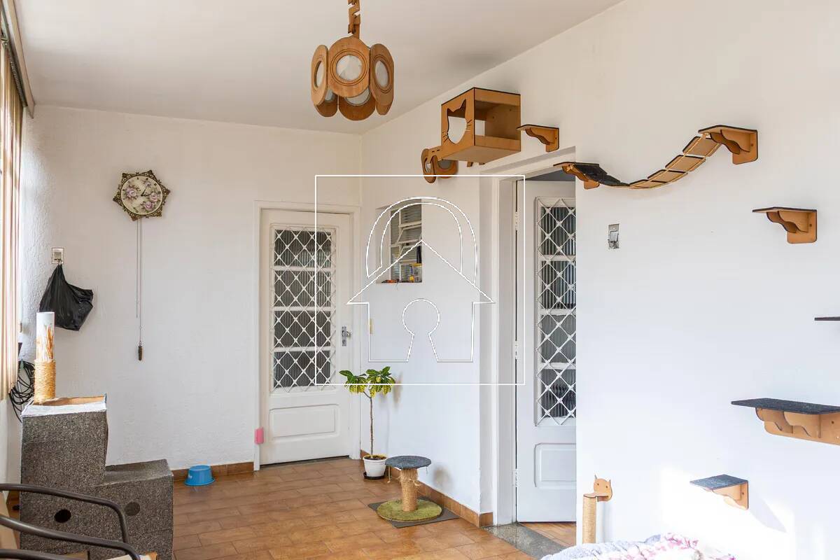 Sobrado, 3 quartos, 303 m² - Foto 2